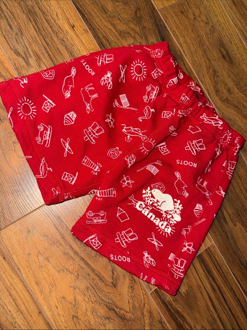 2at Y2K vintage Roots Canada shorts Red Canada Graphic Shorts